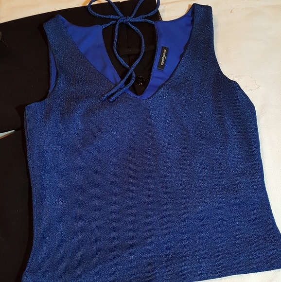 Top - Picture 2 of 5